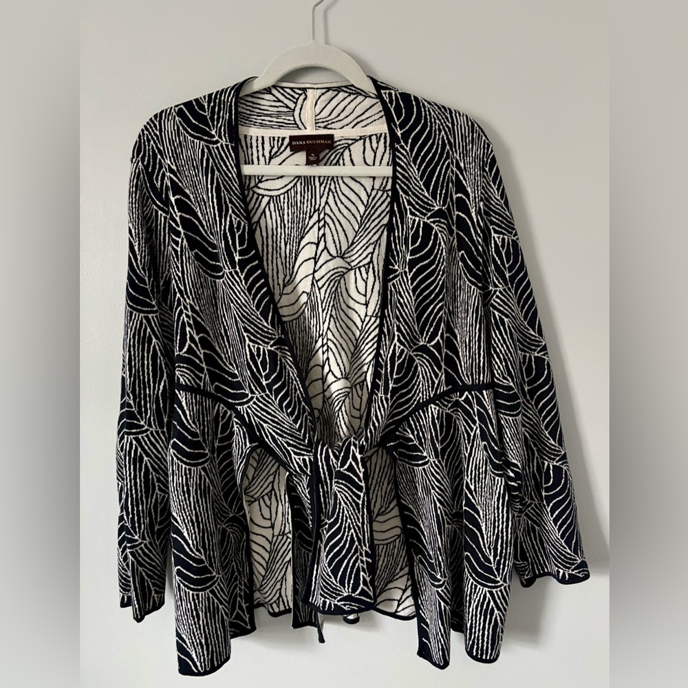 ❤️ Dana Buchman Floral Cardigan with Front Tie